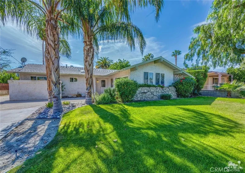 42705 Iowa, Palm Desert, CA 92211