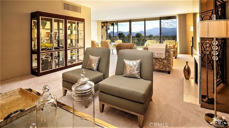 899 Island #605, Rancho Mirage, CA 92270