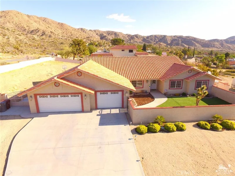 54510 Pinon, Yucca Valley, CA 92284