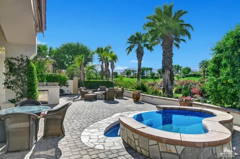 557 Elk Clover, Palm Desert, CA 92211