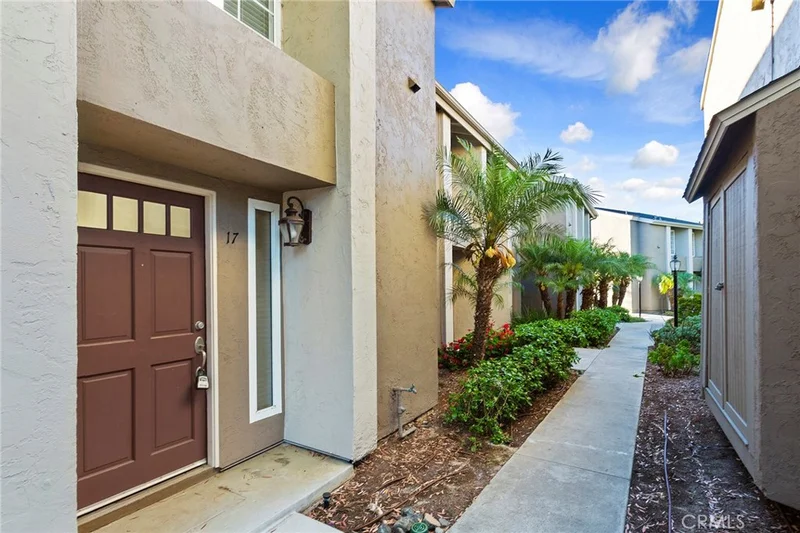 10224 Maya Linda #17, San Diego, CA 92126