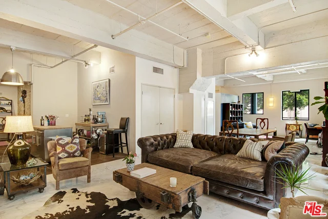 849 S Broadway M4, Los Angeles, CA 90014