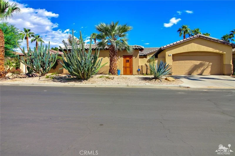 26 Via Cielo Azul, Palm Desert, CA 92260