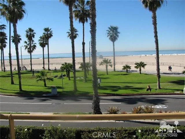 19 Sea Colony, Santa Monica, CA 90405