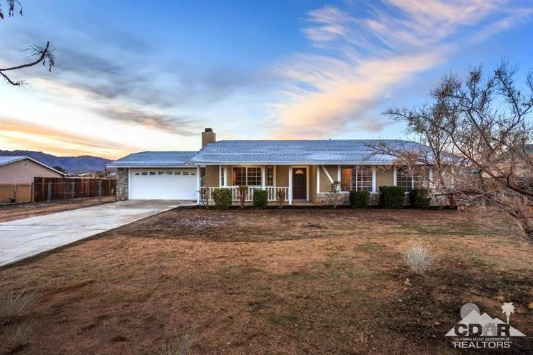 19027 Centennial, Hesperia, CA 92345