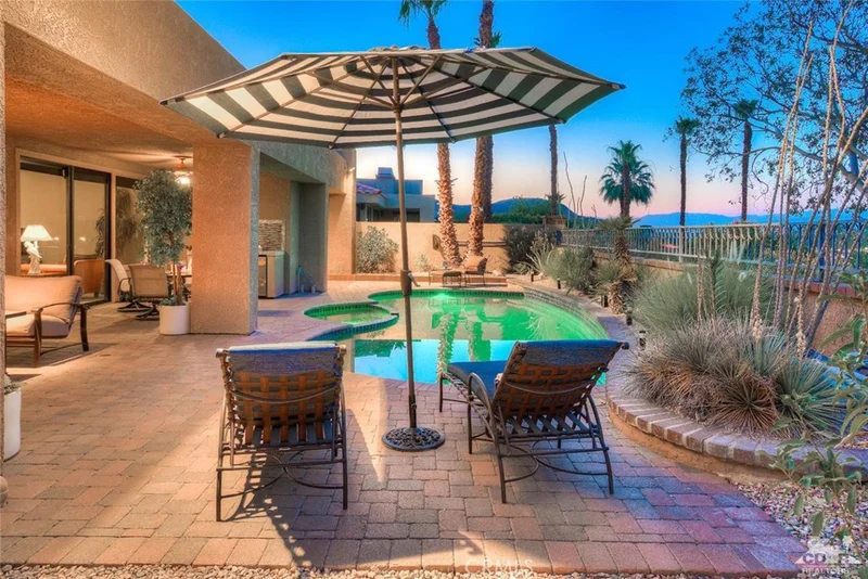 10 Vista Loma, Rancho Mirage, CA 92270