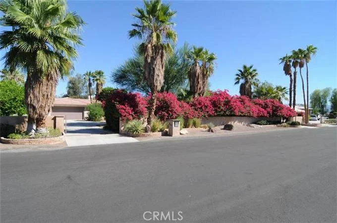 77870 Delaware, Palm Desert, CA 92211