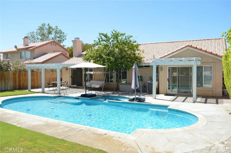 78740 La Palma, La Quinta, CA 92253