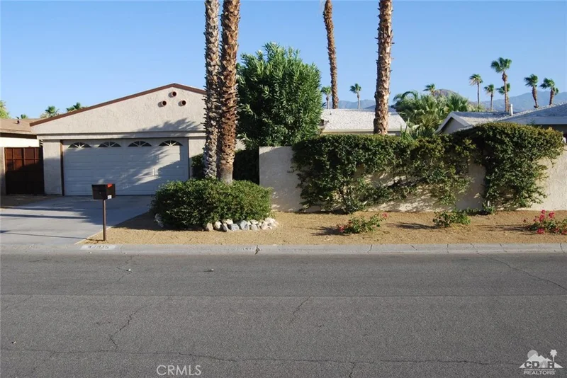 42815 Tennessee, Palm Desert, CA 92211