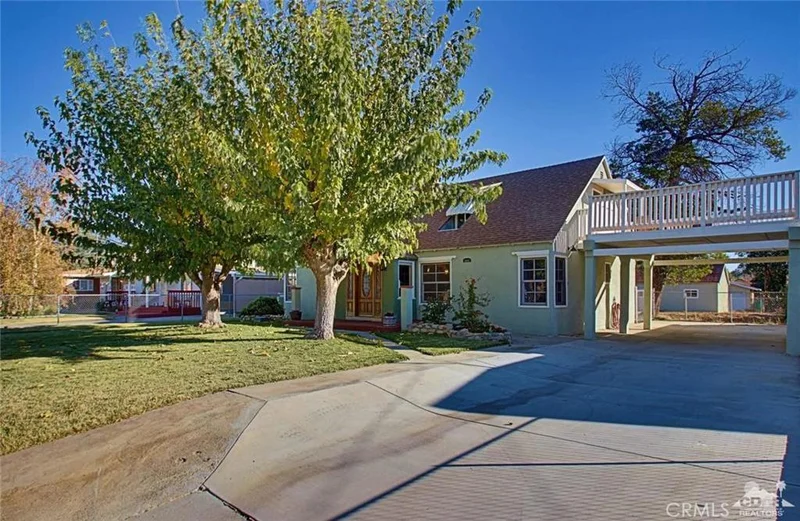 1040 N California Avenue, Beaumont, CA 92223