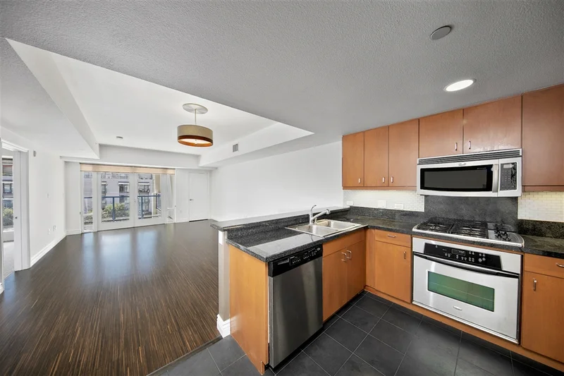 875 G St #413, San Diego, CA 92101