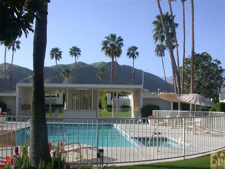 1854 Sandcliff Road, Palm Springs, CA 92264
