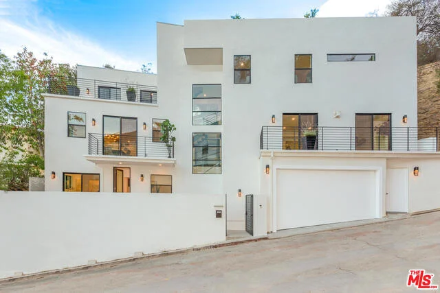 6154 Glen Alder, Los Angeles, CA 90068