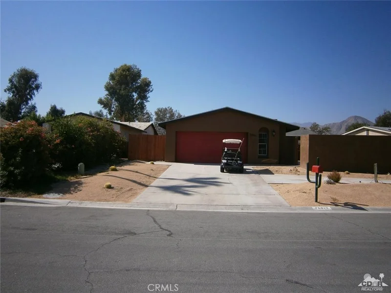76819 Oklahoma, Palm Desert, CA 92211