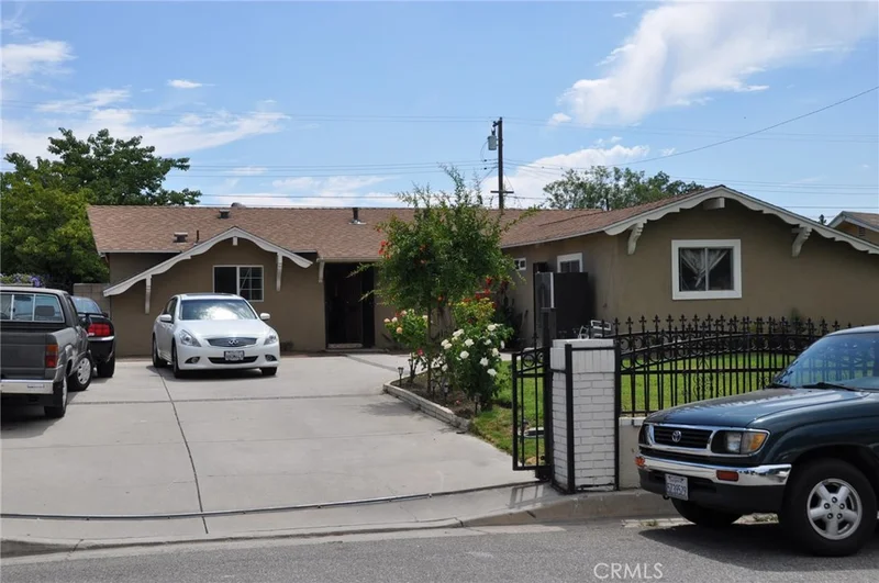 7935 Williams, Fontana, CA 92336
