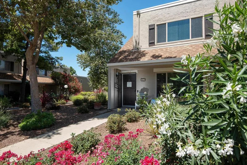 2310 Olivegate, San Jose, CA 95136
