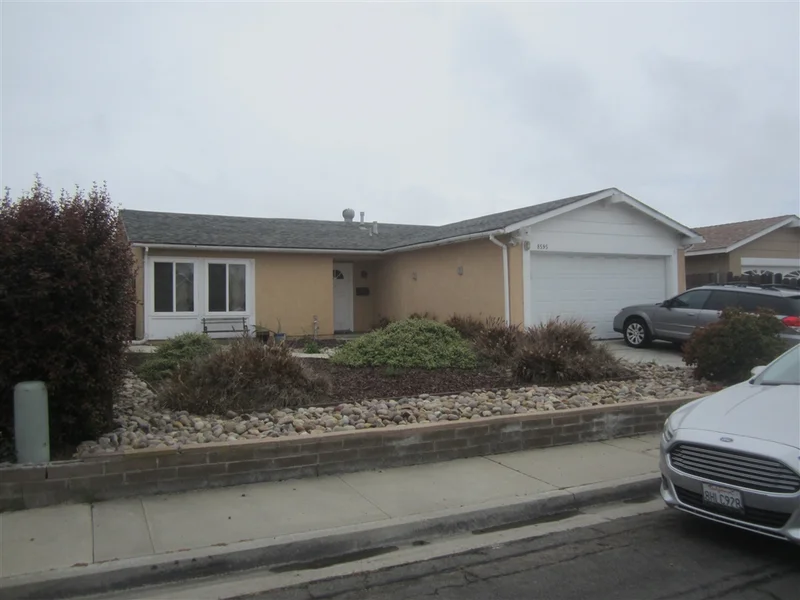 8595 Covina St, San Diego, CA 92126
