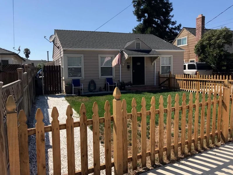 90 Locust, Hollister, CA 95023