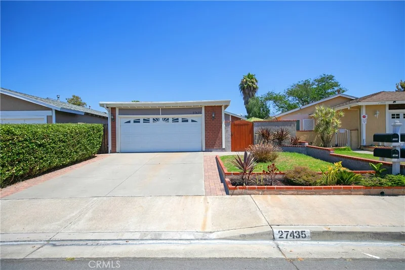 27435 La Cabra, Mission Viejo, CA 92691