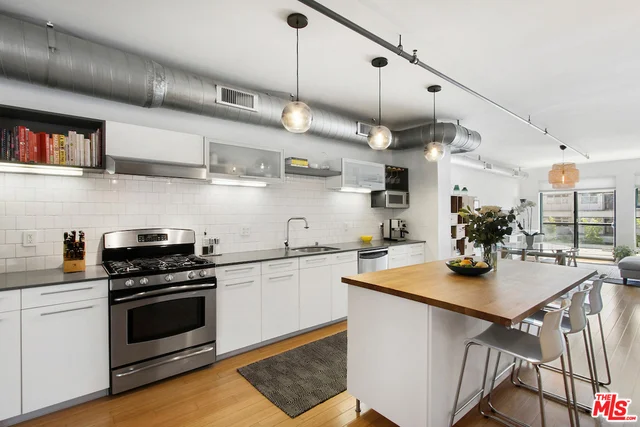 4115 Glencoe #306, Marina Del Rey, CA 90292