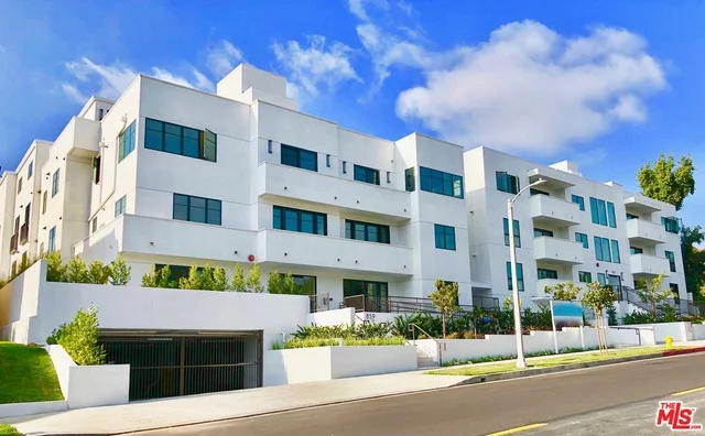 853 Lucerne #306, Los Angeles, CA 90005