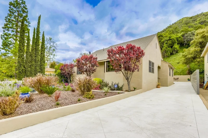 2252 Chevy Chase, Glendale, CA 91206