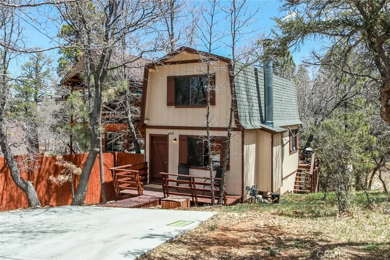 459 Inyo, Sugar Loaf, CA 92386