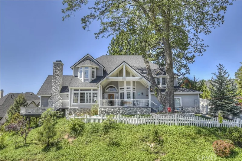 1030 Black Oaks, Lake Arrowhead, CA 92352