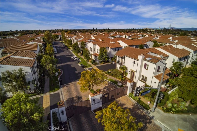465 Santa Maria, Anaheim, CA 92801