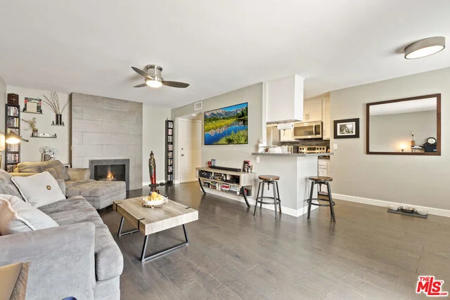 8635 Falmouth #311, Playa Del Rey, CA 90293