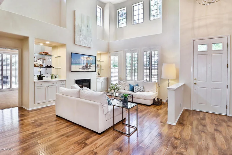 123 Greenmeadow, Newbury Park, CA 91320