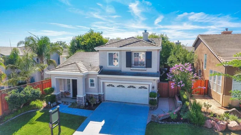 910 Wildgrass, Gilroy, CA 95020