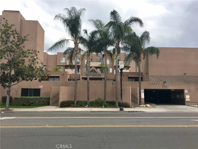 450 4th #136, Santa Ana, CA 92701