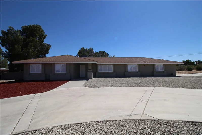 18540 Chapae, Apple Valley, CA 92307