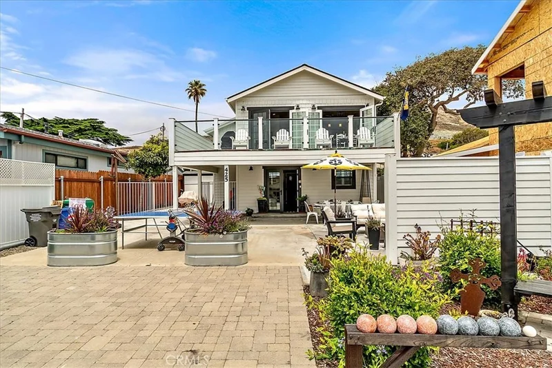 425 Pacific, Cayucos, CA 93430
