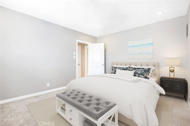 1144 10th #3, Santa Monica, CA 90403