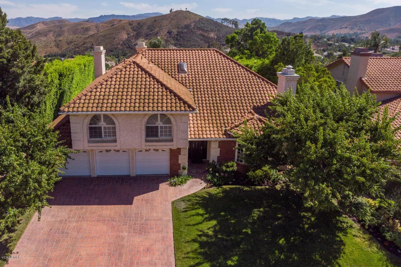 5130 Lafitte, Oak Park, CA 91377