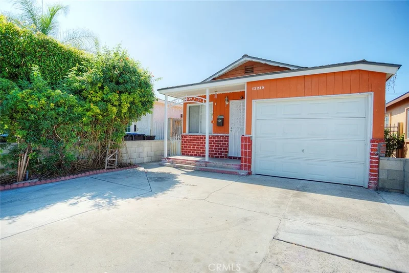 12240 211th, Hawaiian Gardens, CA 90716
