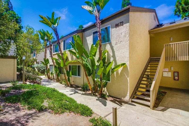 8672 Via Mallorca #D, La Jolla, CA 92037