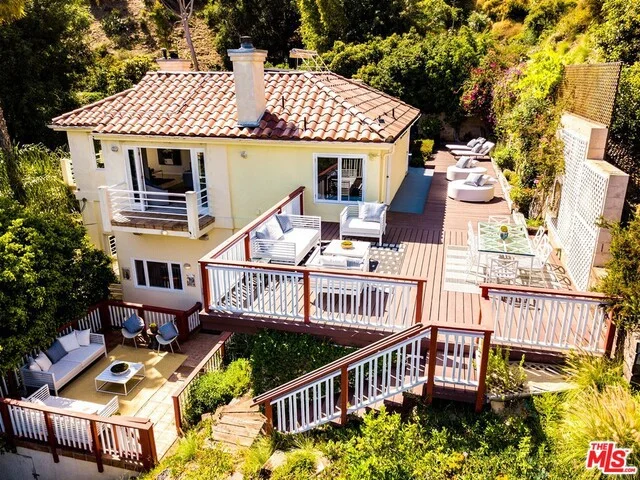 8495 Utica, Los Angeles, CA 90046