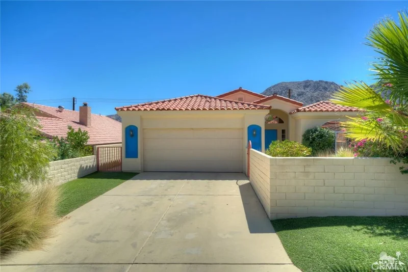 54620 Avenida Diaz, La Quinta, CA 92253
