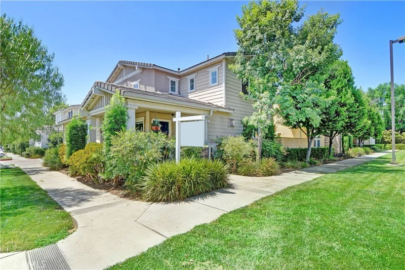 451 Placer Privado, Ontario, CA 91764