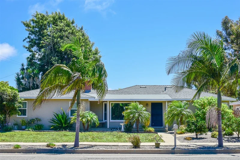 1023 Vista Way, Oceanside, CA 92054