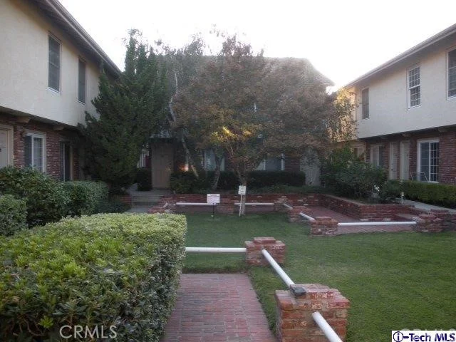 10065 De Soto #311, Chatsworth, CA 91311
