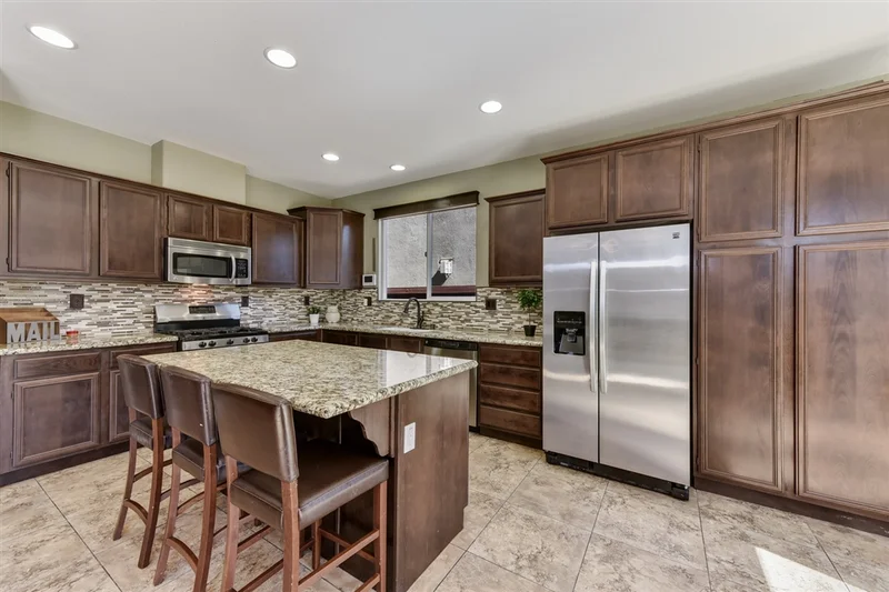 27052 Back Bay Drive, Menifee, CA 92585