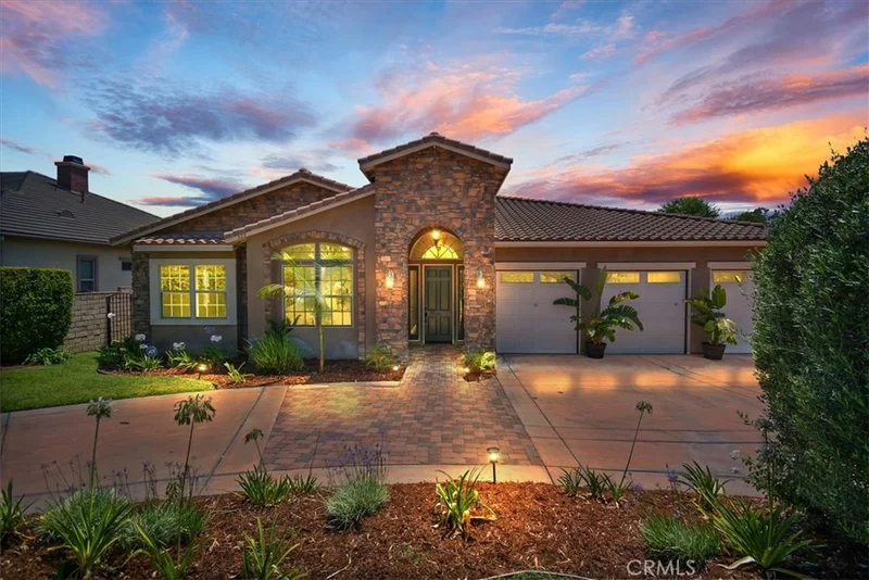 522 Gladstone, Glendora, CA 91740