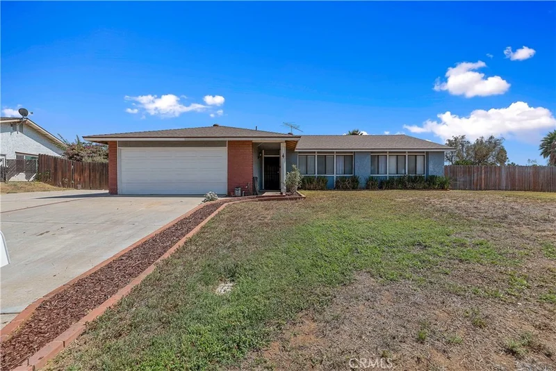 8480 Brookfield, Riverside, CA 92509