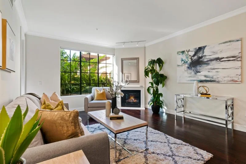 633 Elm #109, San Carlos, CA 94070
