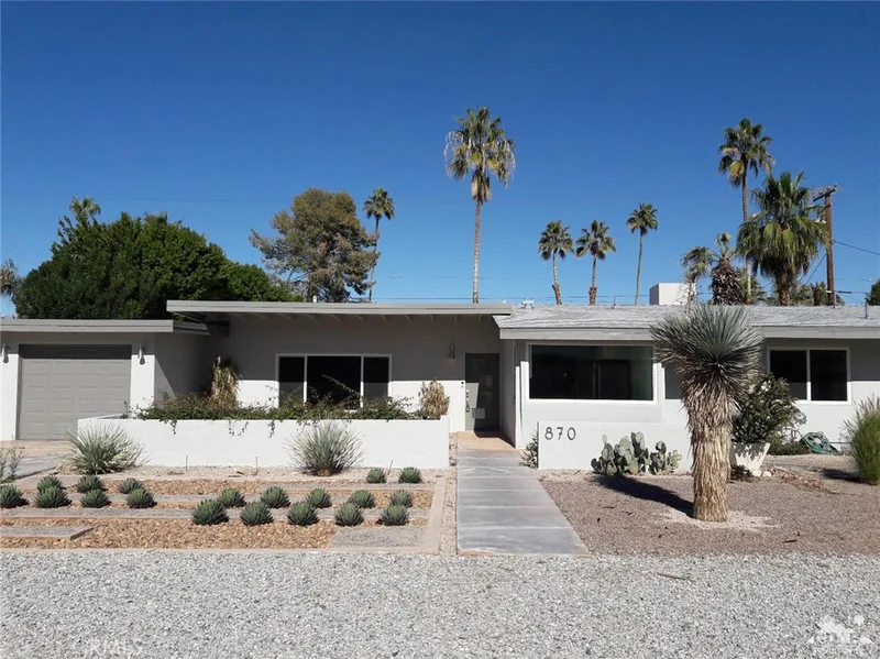 870 San Lorenzo, Palm Springs, CA 92264