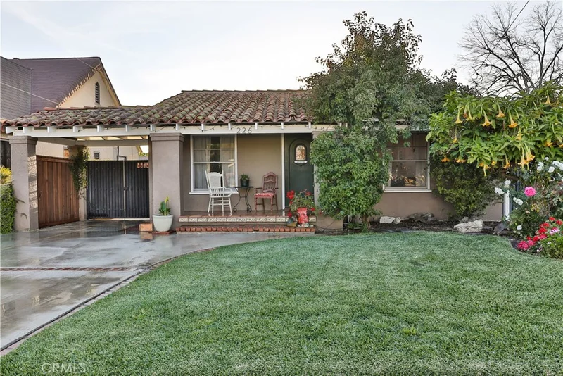 226 Cambridge, Orange, CA 92866